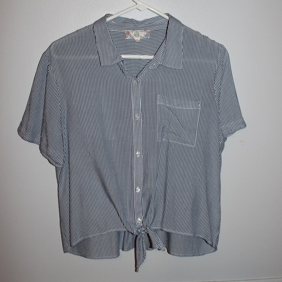 Top! - Picture 1 of 4